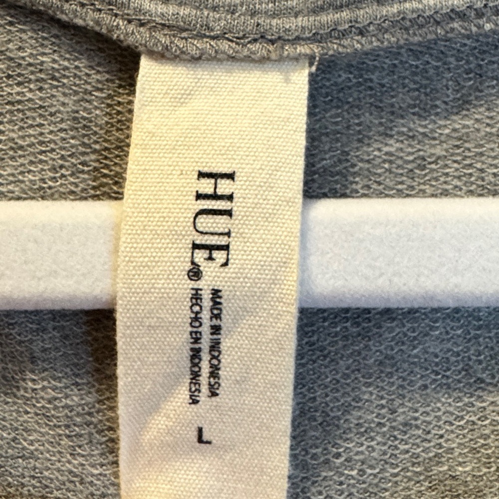 HUE Women's Heather Light Gray Scoop‎ Neck 3/4 Sleeves
